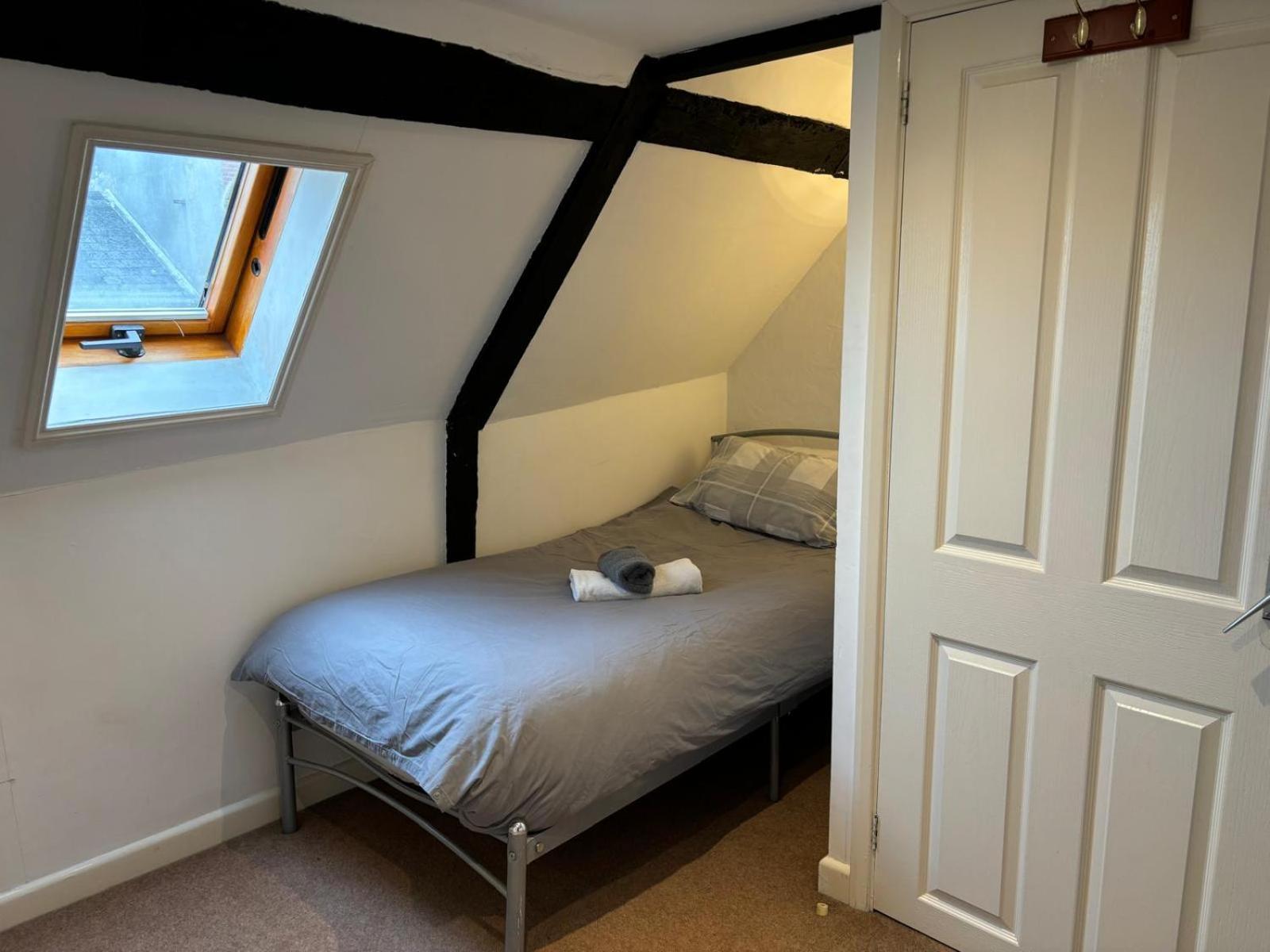 The Coach House Aparthotel Salisbury Bagian luar foto